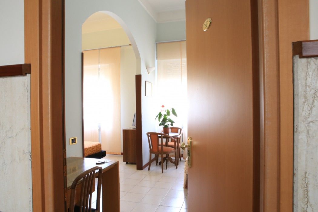 Hotel Calabresi San Benedetto del Tronto Exteriör bild